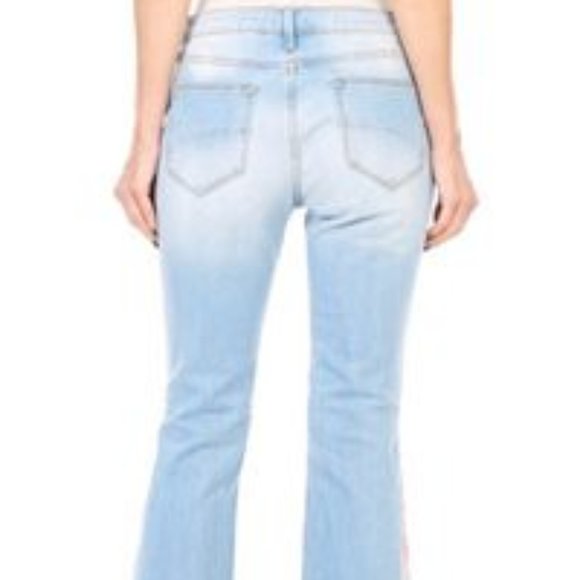 Driftwood Jeans Farrah Flare Patchwork Bandanna Print Insert Light Wash🆕NWT! - Picture 5 of 16